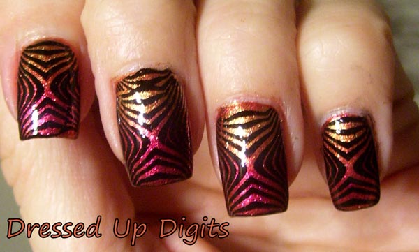black stamped shimmer gradient nails