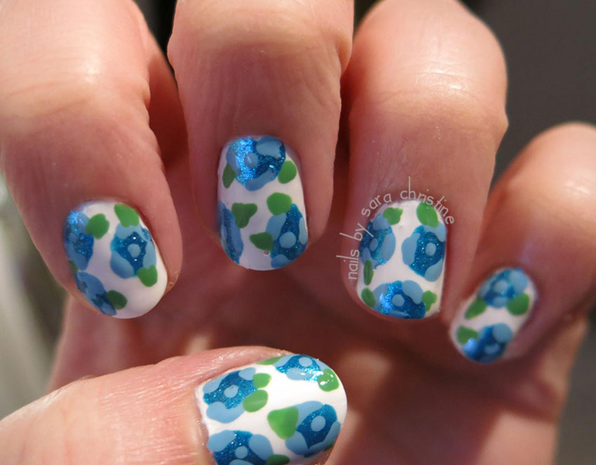 blue roses lovely spring nails