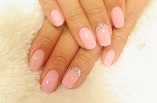 delicate precious wedding nails