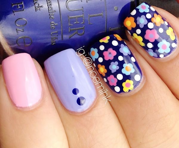 dotted flowers pink blue lovely nails