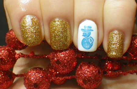 frosty golden winter nails