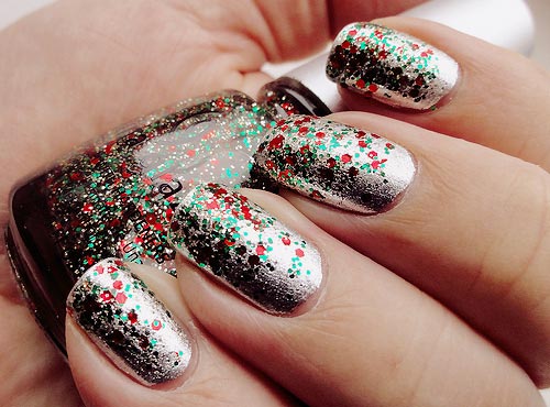 red green glitter Christmas nails