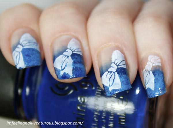 stamped bows blue gradient nails